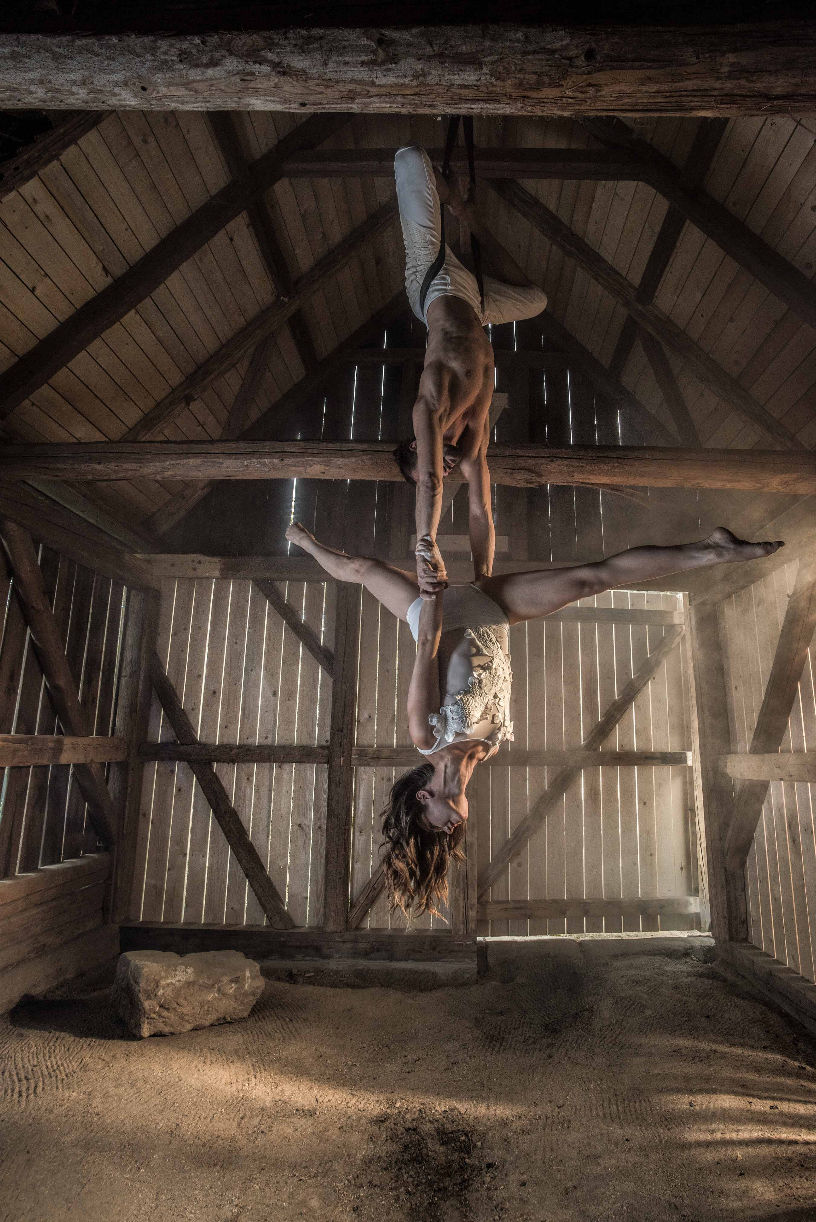 akrobati ve stodole